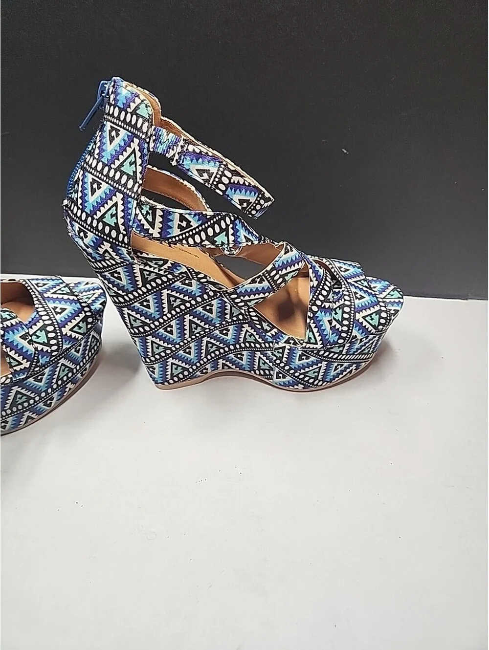 Women's Shi by Journey Wedge Heels Sandals Size 7.5